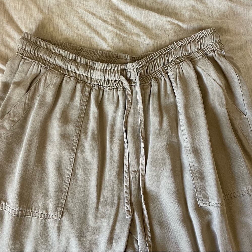 CJLA natural colored joggers